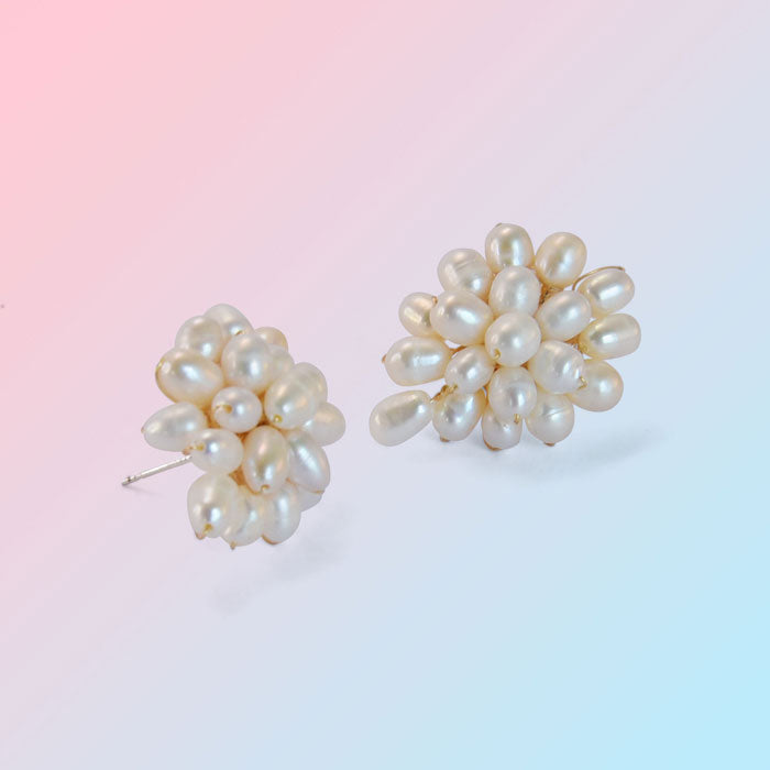 Pearly Pearl Earrings