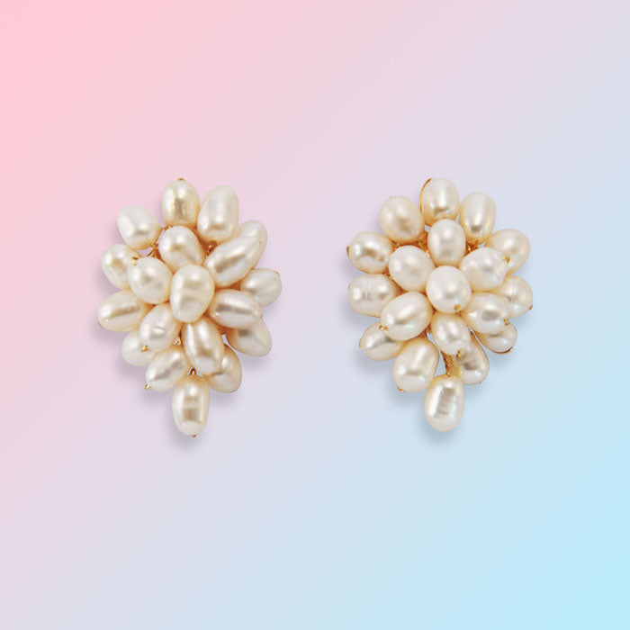 Pearly Pearl Earrings