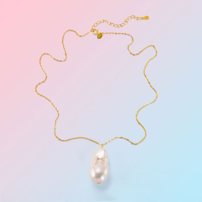 Lustrous Pearl Necklace